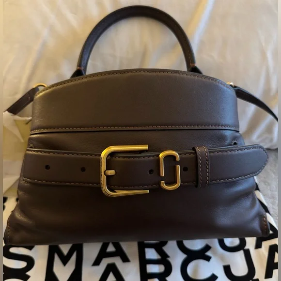 Marc Jacobs THE DAKOTA SMALL SATCHEL - Ganache - Picture 5 of 16
